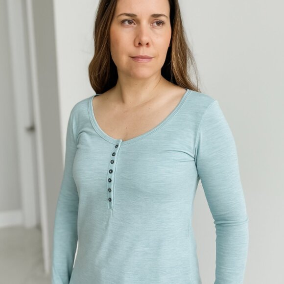 Old Navy light blue long sleeve top size med - Picture 1 of 9